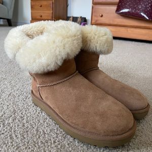 Women’s UGGS